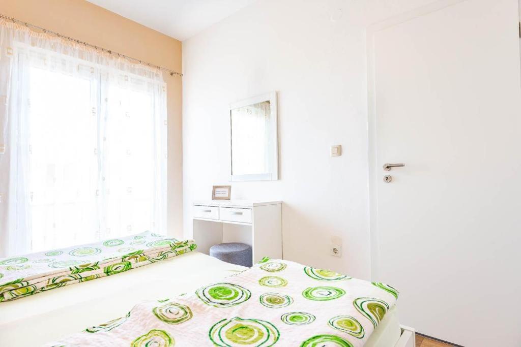 Niko Apartment
