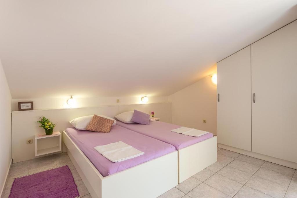 Apartma Niko *
